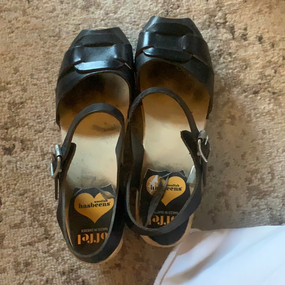 Swedish Hasbeen clogs. Women’s 40. Used.